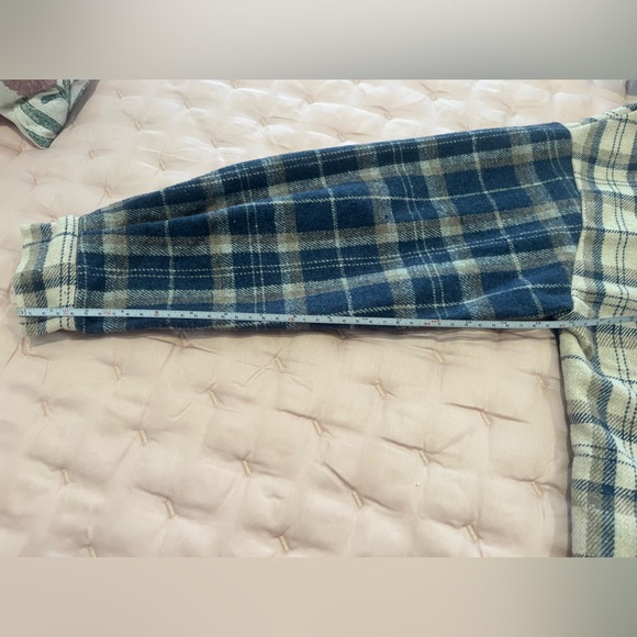 Commense Oversized Plaid Shirt - Picture 6 of 6